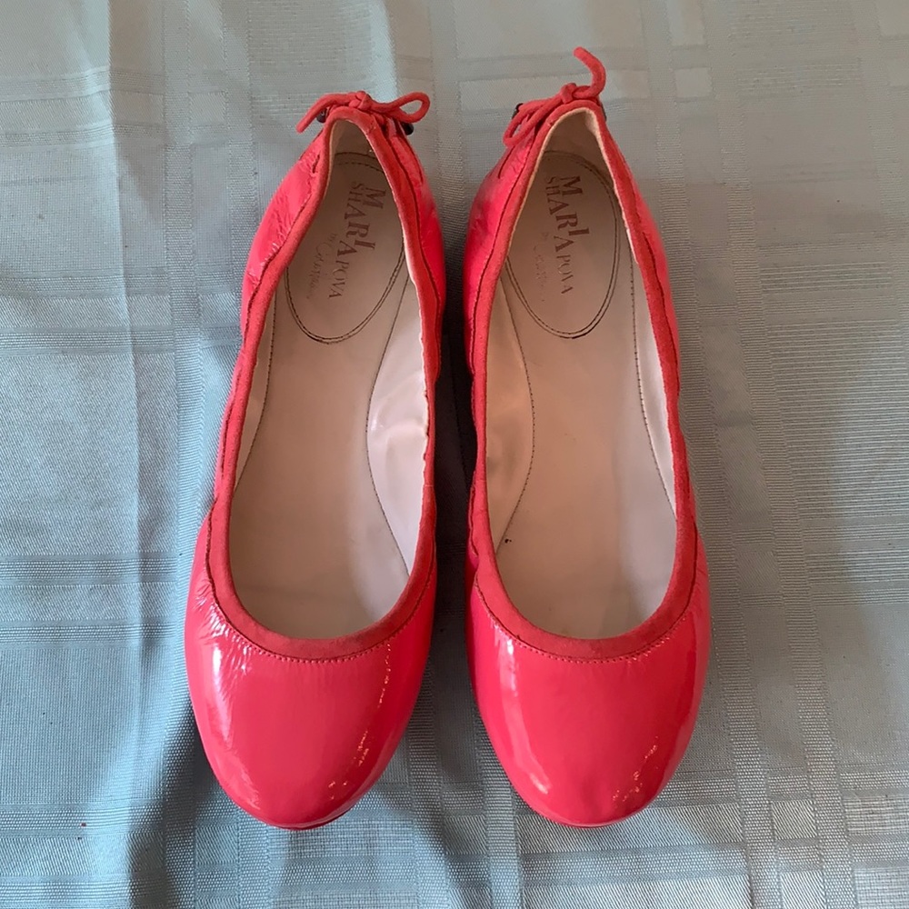 Flat dress shoe